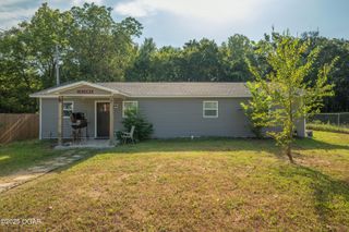 8687 Newt Drive, Neosho, MO 64850