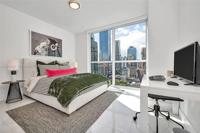 1080 Brickell Ave 1601, Miami, FL 33131