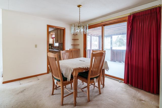 8 Apache Rd, Bellingham, MA 02019