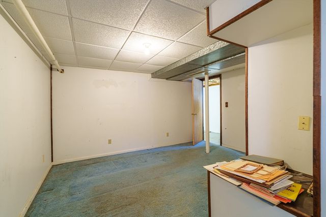 8 Apache Rd, Bellingham, MA 02019