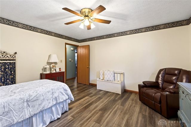 6668 Oakwood Lane, Huber Heights, OH 45424