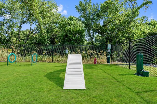 1002 Birkdale Drive, Justin, TX 76247