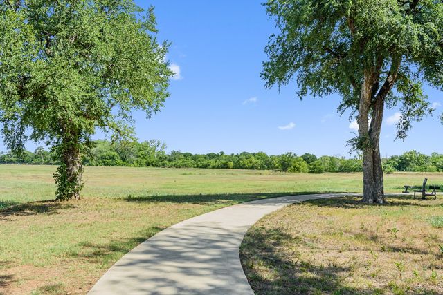 1002 Birkdale Drive, Justin, TX 76247