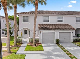 16864 SW 1st Place, Pembroke Pines, FL 33027