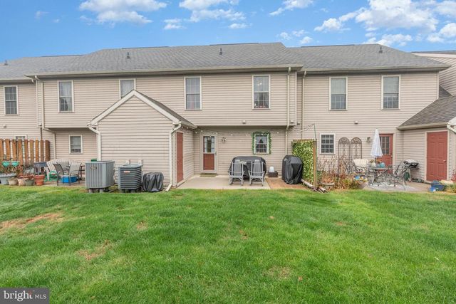347 STONEHEDGE LANE, Mechanicsburg, PA 17055