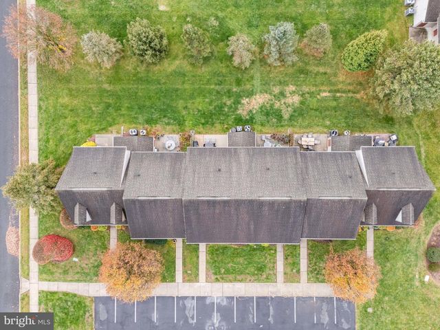 347 STONEHEDGE LANE, Mechanicsburg, PA 17055