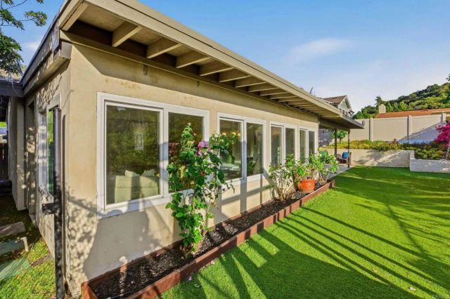 7416 Rowena Street, San Diego, CA 92119