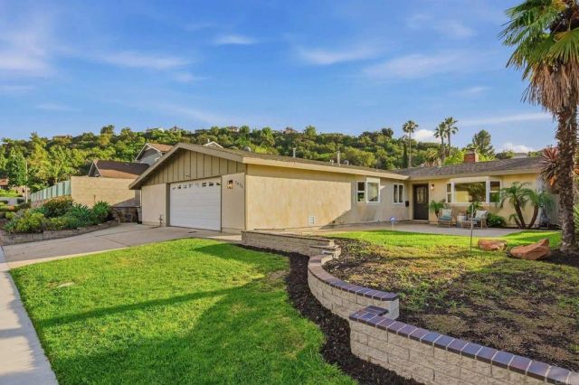 7416 Rowena Street, San Diego, CA 92119