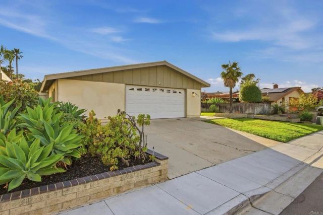 7416 Rowena Street, San Diego, CA 92119