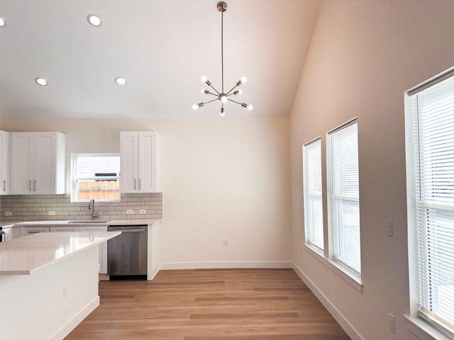 815 5th ST, Lockhart, TX 78644