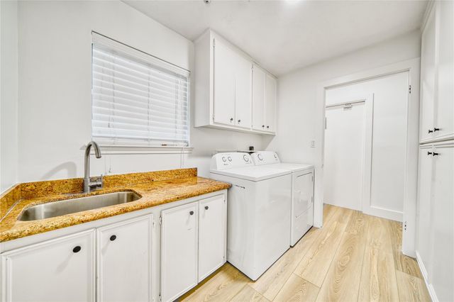 8006 Albin Lane, Houston, TX 77071
