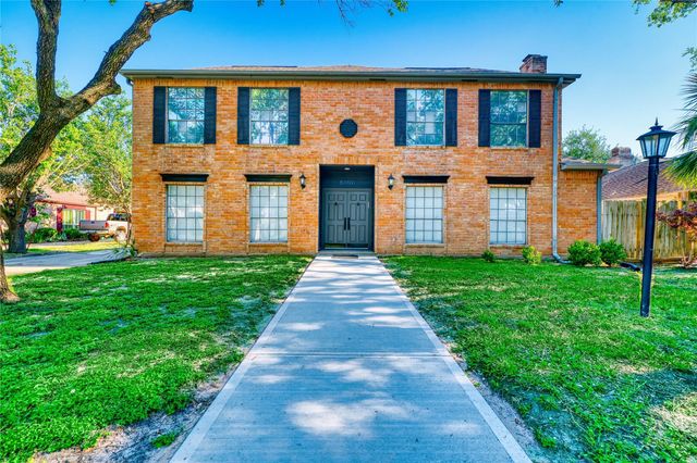 8006 Albin Lane, Houston, TX 77071