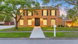 8006 Albin Lane, Houston, TX 77071