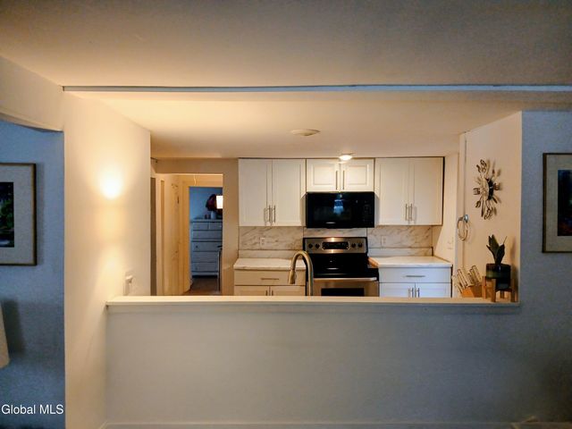 347 Hillcrest Street, Troy, NY 12182