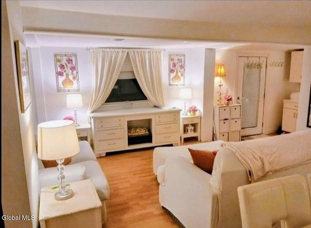 347 Hillcrest Street, Troy, NY 12182