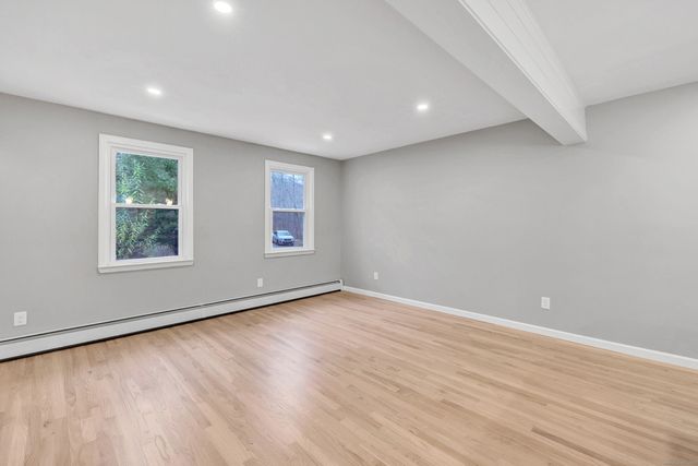 19 Good Hill Road, Oxford, CT 06478