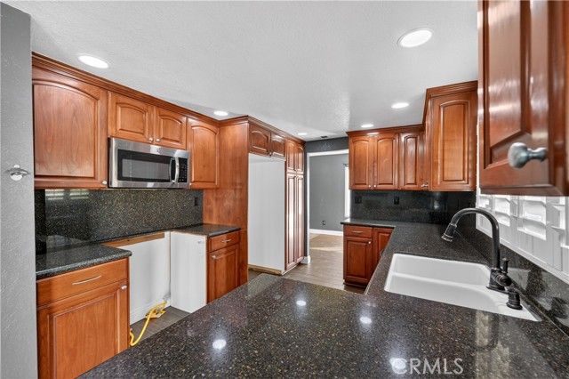 4311 Glenroy Court, Jurupa Valley, CA 92509