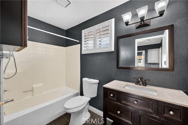 4311 Glenroy Court, Jurupa Valley, CA 92509