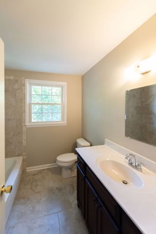 204 Bonnaridge Dr, Hermitage, TN 37076