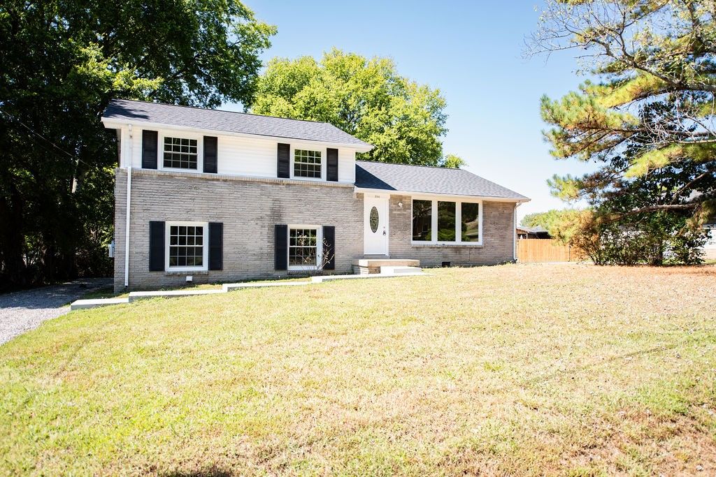 204 Bonnaridge Dr, Hermitage, TN 37076