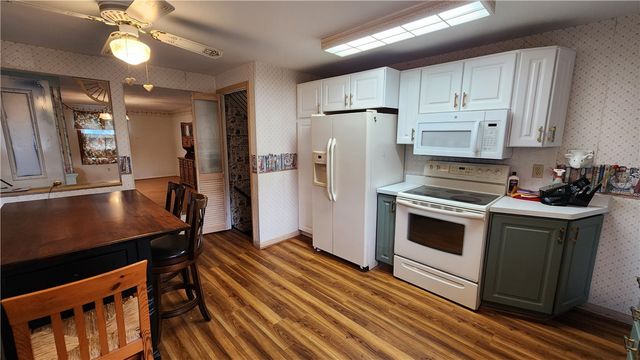 88 Thorncliff Road, Ogden, NY 14559