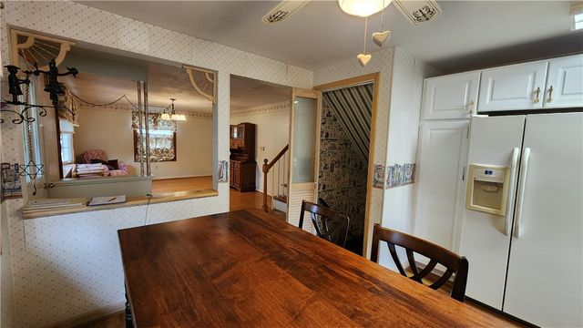 88 Thorncliff Road, Ogden, NY 14559