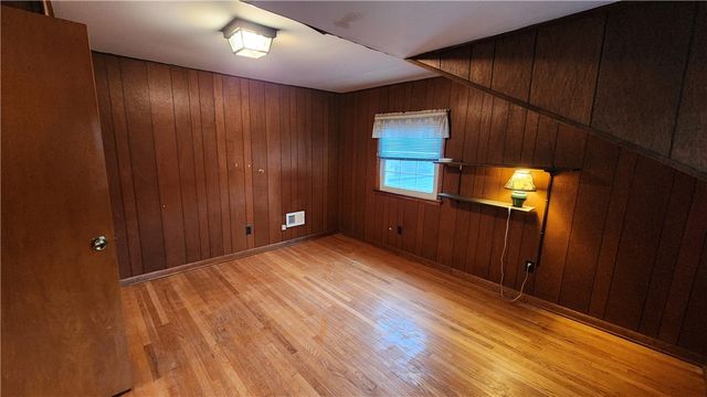 88 Thorncliff Road, Ogden, NY 14559