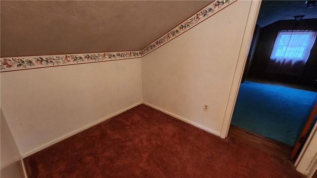 88 Thorncliff Road, Ogden, NY 14559