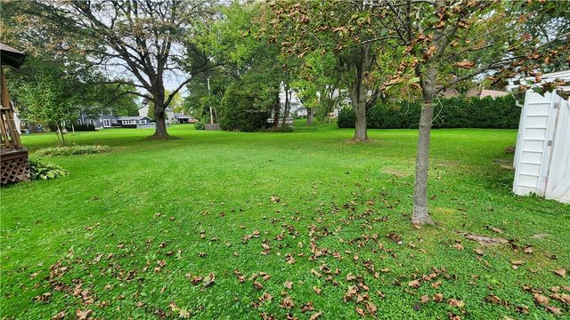 88 Thorncliff Road, Ogden, NY 14559