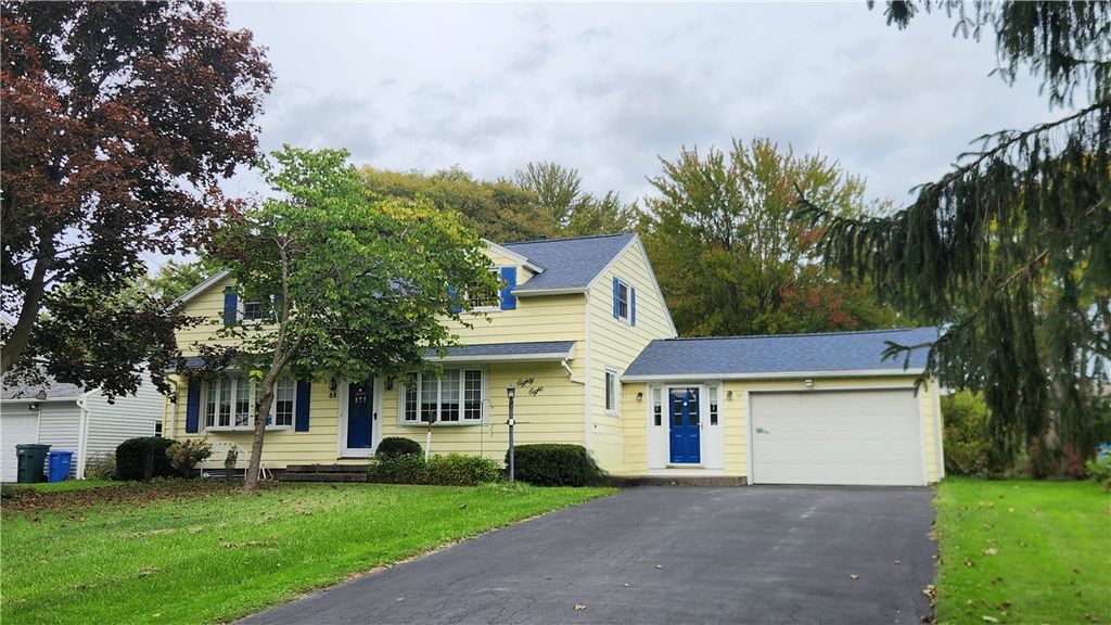 88 Thorncliff Road, Ogden, NY 14559