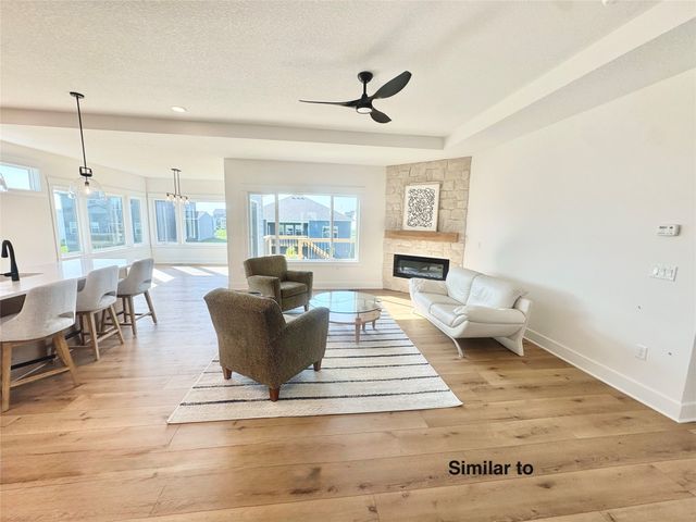 280 NW Woodmoor Drive, Waukee, IA 50263