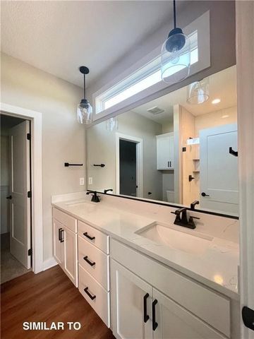 280 NW Woodmoor Drive, Waukee, IA 50263