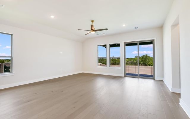 9000 The Ravine WAY, Austin, TX 78744