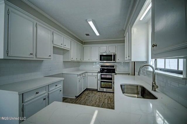 229 Brendalwood Boulevard, B, Brandon, MS 39047