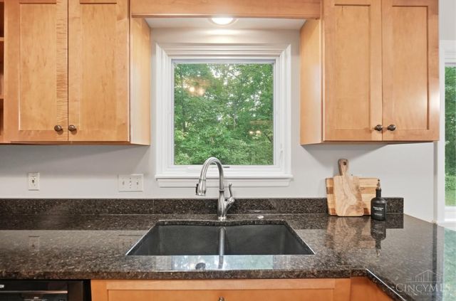 6910 Rushwood Court, West Chester, OH 45241
