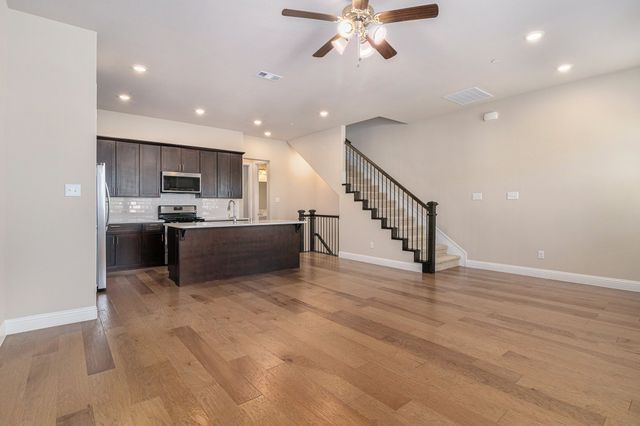 315 Ferndale Street, Lewisville, TX 75056