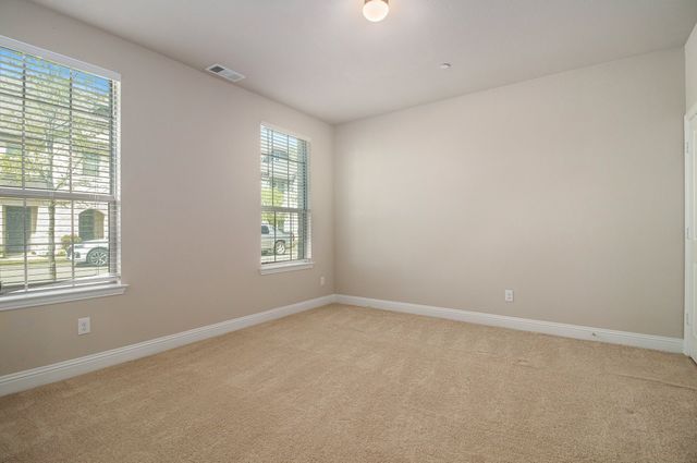 315 Ferndale Street, Lewisville, TX 75056