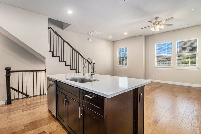 315 Ferndale Street, Lewisville, TX 75056