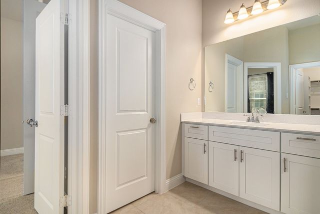 315 Ferndale Street, Lewisville, TX 75056