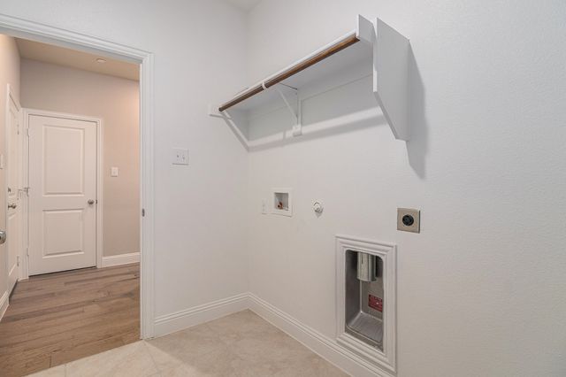 315 Ferndale Street, Lewisville, TX 75056