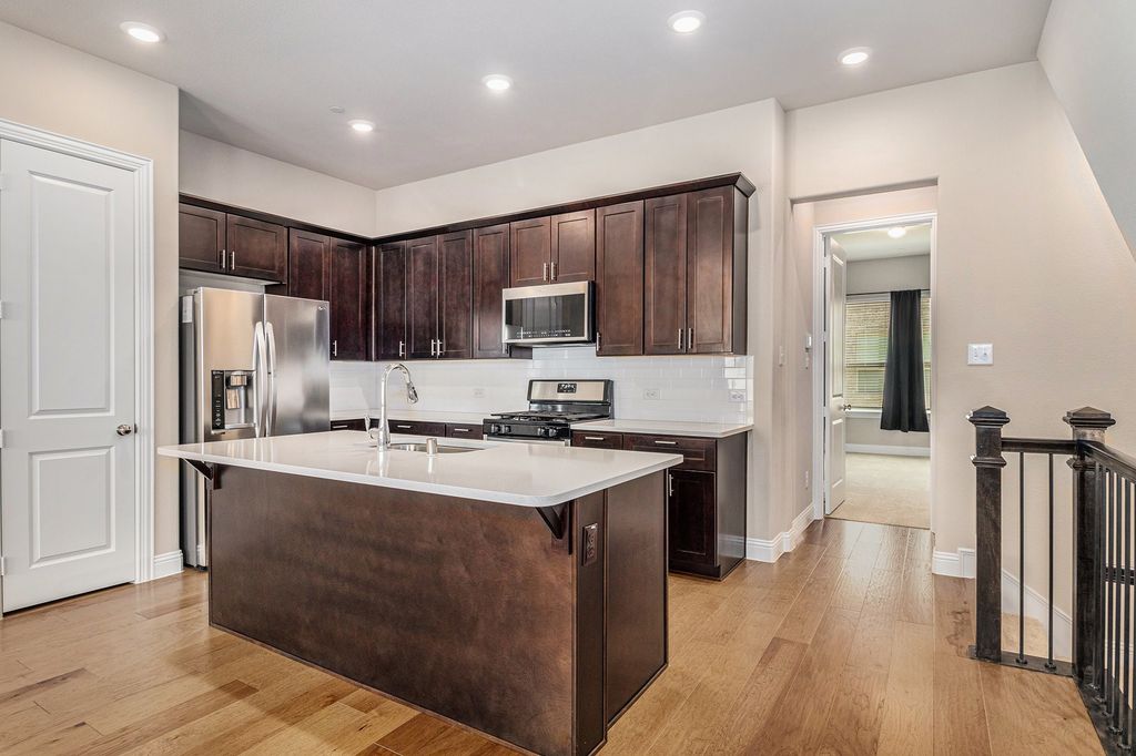 315 Ferndale Street, Lewisville, TX 75056