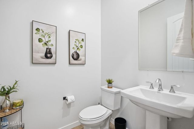 13668 W HACKAMORE Drive, Peoria, AZ 85383