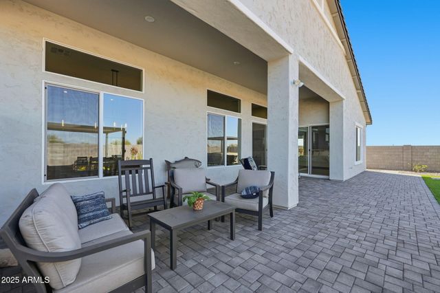 13668 W HACKAMORE Drive, Peoria, AZ 85383