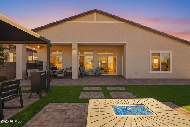 13668 W HACKAMORE Drive, Peoria, AZ 85383