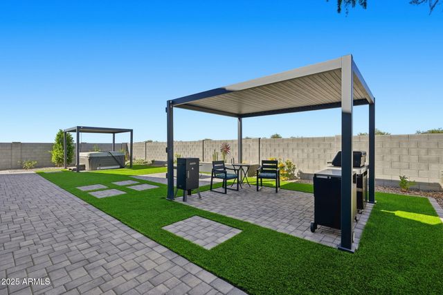 13668 W HACKAMORE Drive, Peoria, AZ 85383