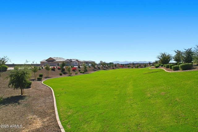 13668 W HACKAMORE Drive, Peoria, AZ 85383