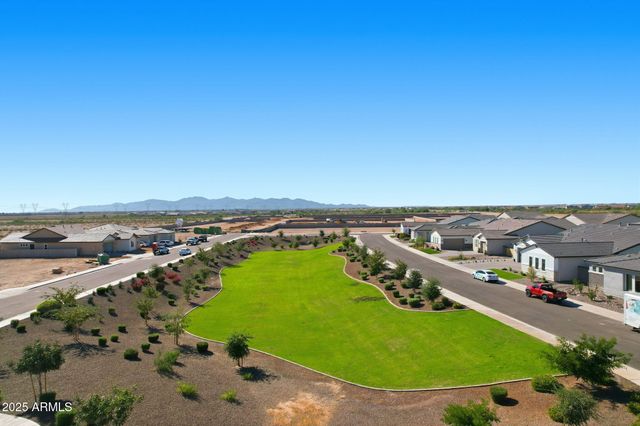 13668 W HACKAMORE Drive, Peoria, AZ 85383