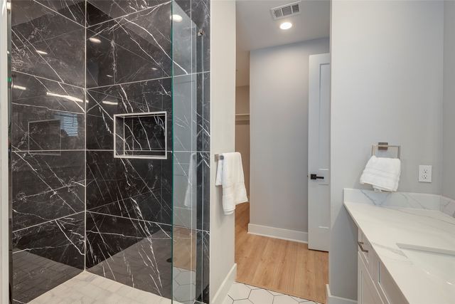 1423 N Carroll Avenue, Dallas, TX 75204