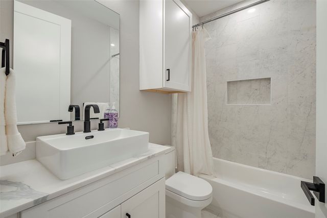 1423 N Carroll Avenue, Dallas, TX 75204