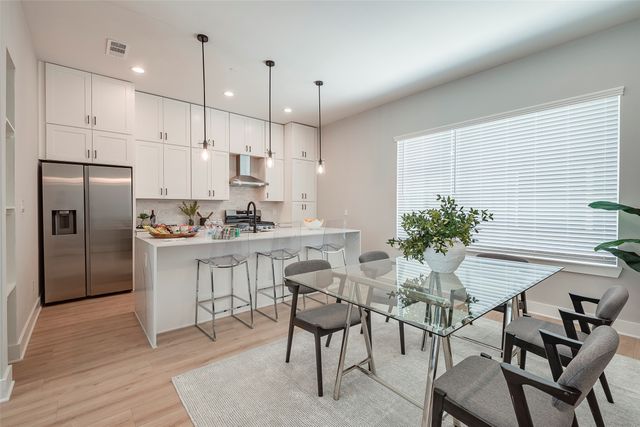 1423 N Carroll Avenue, Dallas, TX 75204